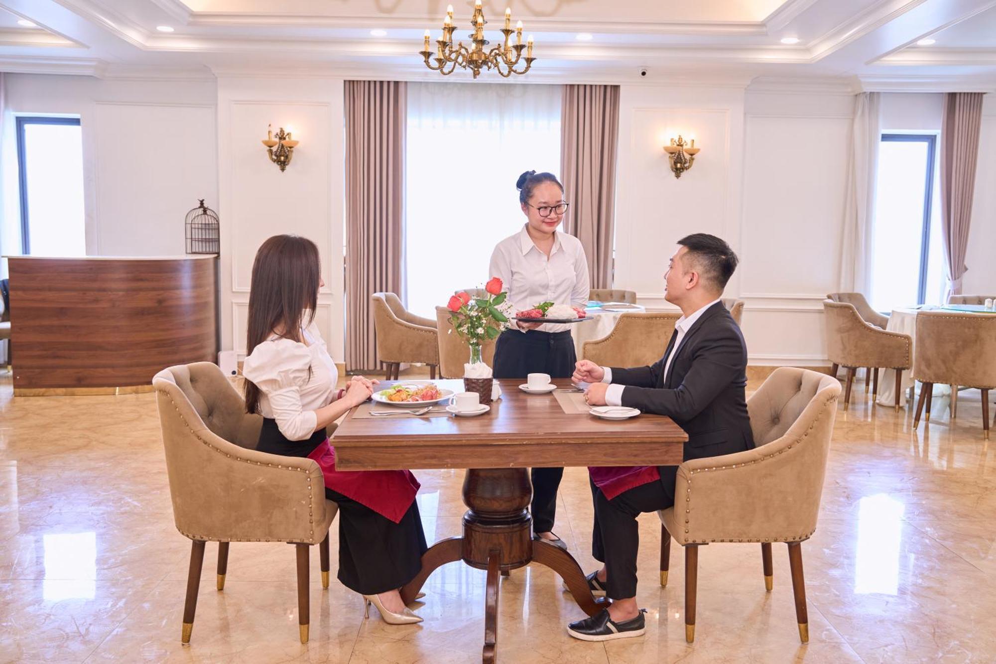 Le Haute Hotel Hải Phòng Extérieur photo